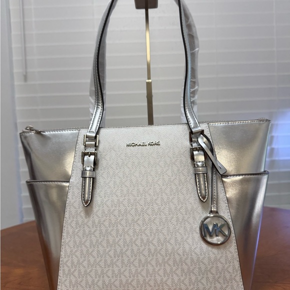 Michael Kors Handbags - Michael Kors Silver and white Women's Bag